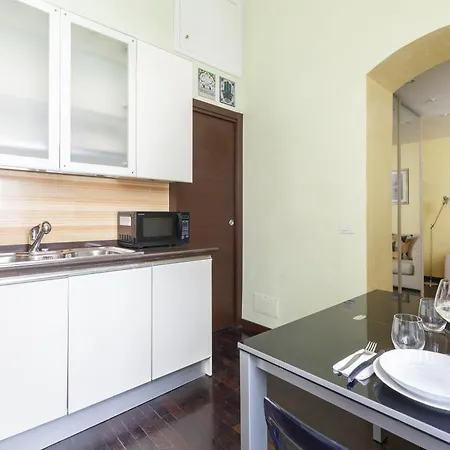 Hostly-urban Oasis Turati-few Steps From Colosseum 公寓